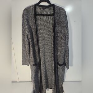 Women's J JILL Black and White Open Front Sweater. Size Medium